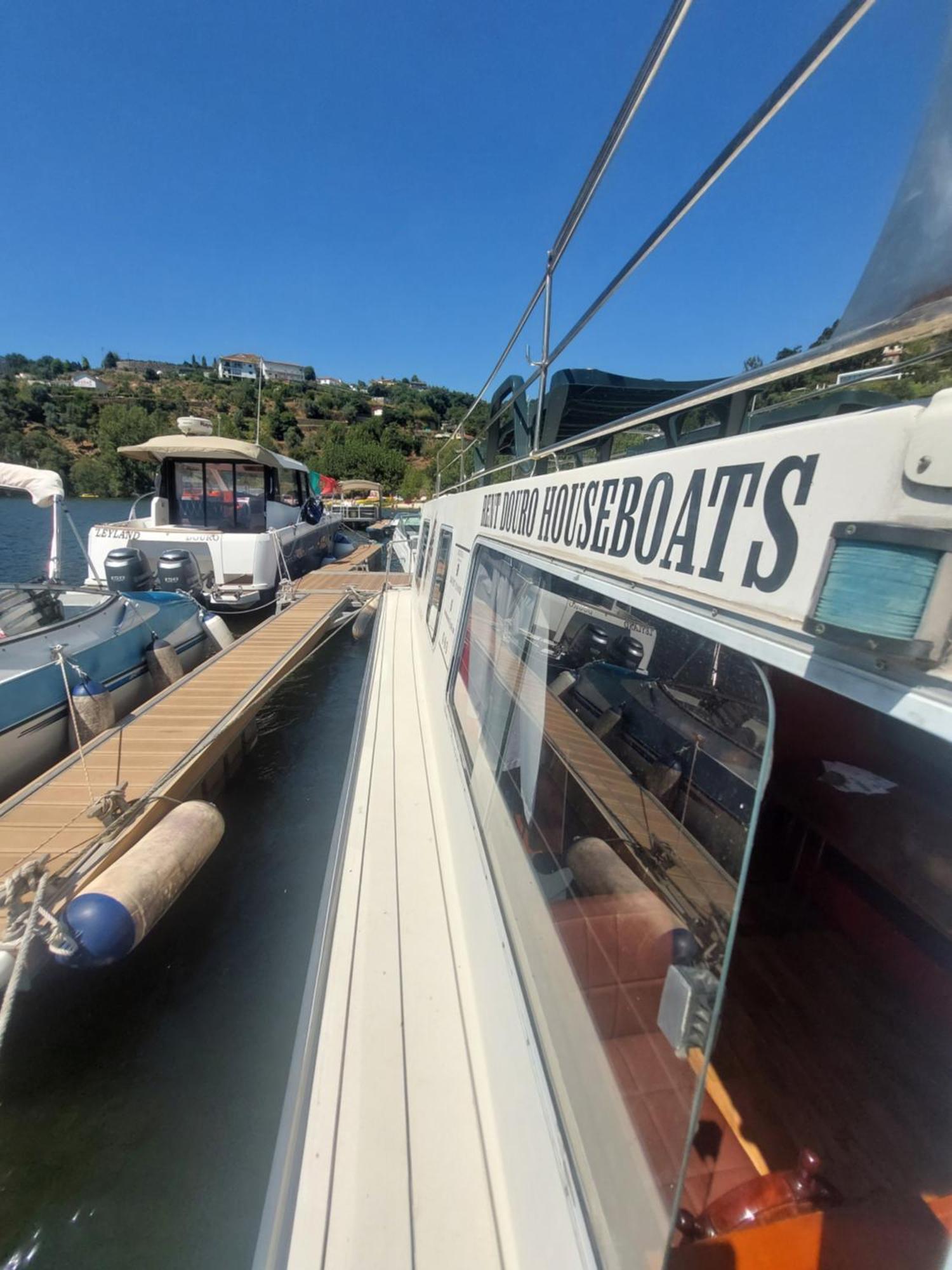 Douro Houseboats Hotell Marco de Canavezes Eksteriør bilde